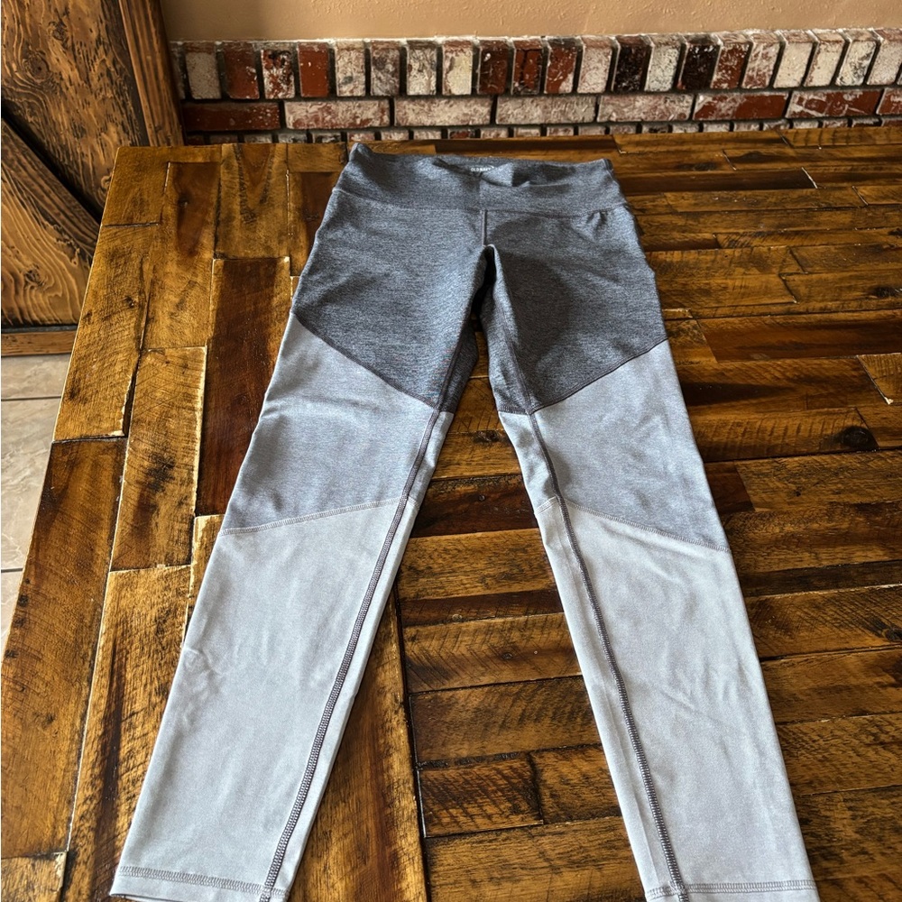 Old Navy Gray Colorblock Leggings